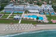 5* Хотел Sea Coast Resort Халкидики - семейно с чадър на плажа, басейн