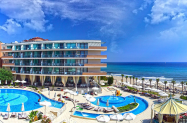 4* Хотел Сенди Бей Свети Влас - с дете + шезлонг на плажа, басейни