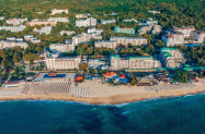 4* Хотел Престиж и Аквапарк Златни пясъци - с дете + плажен чадър и аквапарк