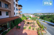 3* Хотел Тайм Аут Сандански - гледка към града + басейн, до брега