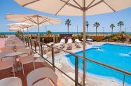 4* Gran Hotel Peniscola Коста Азаар - тур на Барселона + басейн, до брега