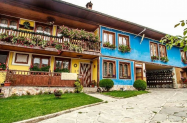 3* Семеен Хотел Рай Копривщица - механа + BBQ, в къща, с приятели