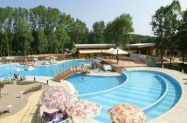 3* Хотел Магнолиите Приморско - чадър на плажа + 200 м от морето