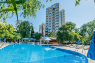 Хотел Арсенал Несебър - All Inclusive, басейн на 50 метра от плаж