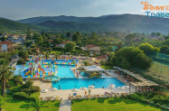 5* Cronwell Platamon Resort Олимп. ривиера - басейн, чадър и шезлонг на плажа