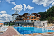 4* Х-л Хот Спрингс Медикал Баня, Разлог - НГ '26 с вечеря+ мин. басейни, SPA