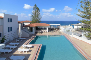 Castello Village Resort Крит - басейн + шезлонг, на 350 м от морето