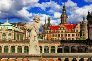 Настаняване в хотел 3* Екскурзия -  разходка  в Прага + програма в Дрезден