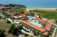 4* Хотел Village Mare Халкидики - семеен All Incl. + външен басейн