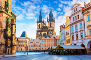 Настаняване в хотели 3* Екскурзия - тур в Прага с бг гид + Бърно и  Будапеща