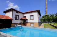 Къща При Комина Дряново  - в самост. къща със сезонен басейн, BBQ