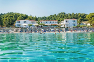 3* Х-л Xenios Dolphin Beach Халкидики - хотел до плаж + басейн с шезлонги