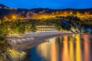4* Хотел Tosca Beach Кавала - Ultra ALL, плаж с чадър и шезлонги