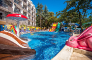 4* Престиж Делукс Хотел Аквапарк Клуб Златни пясъци - чадър на плажа, аквапарк + с дете