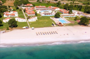 5* Хотел Dion Palace Resort Олимп. ривиера - чадър и шезлонг на плажа, басейн