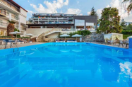 4* Хотел Kriopigi Халкидики - с външен басейн на 800 м от плажа