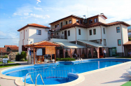Комплекс Флора до Пазарджик - SPA зона,  басейн + BBQ, с компанията