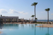 3* Хотел Piere Anne Beach Кипър - открит басейн + на метри от брега