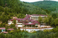 4* SPA Хотел Олимп Велинград - семейна НГ '27 с Десислава + SPA