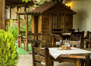 Бонжур в Панагюрище, отзиви, снимки и локация - Почивка.бг