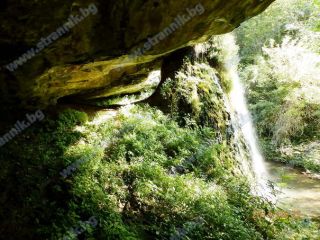 Реселешки водопад Скока