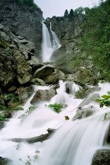 Кадемлийско пръскало (водопад)