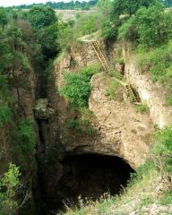 Пещера Голяма Гарваница
