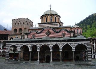 Рилски манастир, информация, отзиви, карта и снимки - Почивка.бг