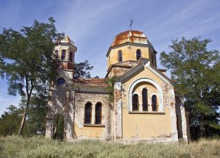 Брусарски манастир Св. Архангел Михаил
