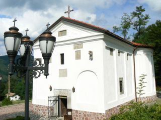 Правешки манастир Св. Теодор Тирон
