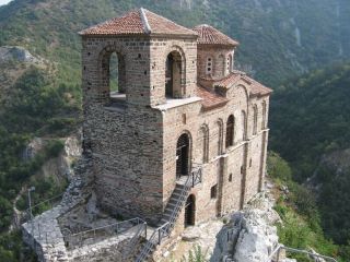 Църква Св. Богородица Петричка - Асеновград