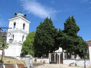 Възрожденска църква Св. Св. Апостоли Петър и Павел - Сопот