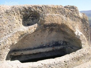 Гробът на Орфей (мегалит)
