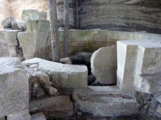 Гаговска гробница