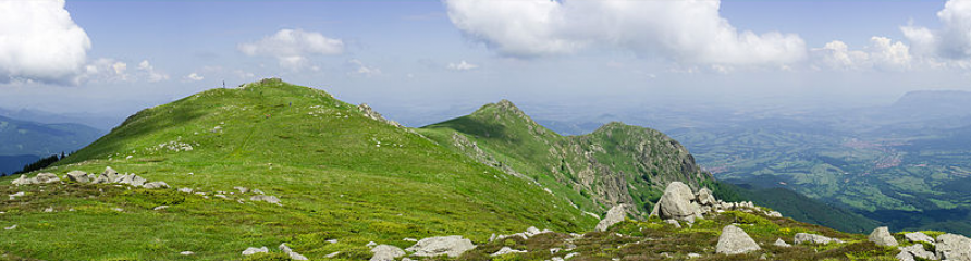 Връх Тодорини кукли