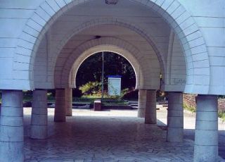 Минерален извор Момина сълза, информация, отзиви, карта и снимки ...