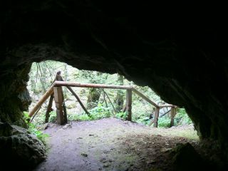 Пещери Леярниците