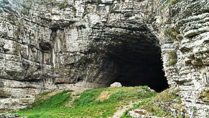 Пещера Козарника