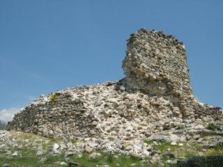 Средновековна крепост Землънград