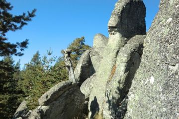 Козия камък (тракийско скално светилище)