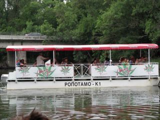 Обиколка с лодка по река Ропотамо