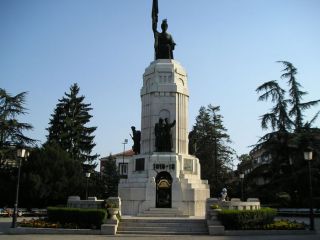 Паметник Майка България - Велико Търново