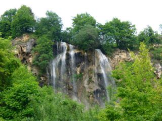 Водопад Вара