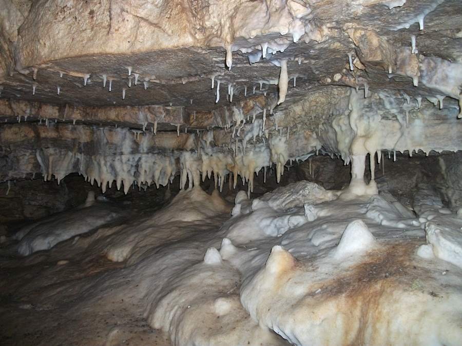 Пещера Маноилова дупка